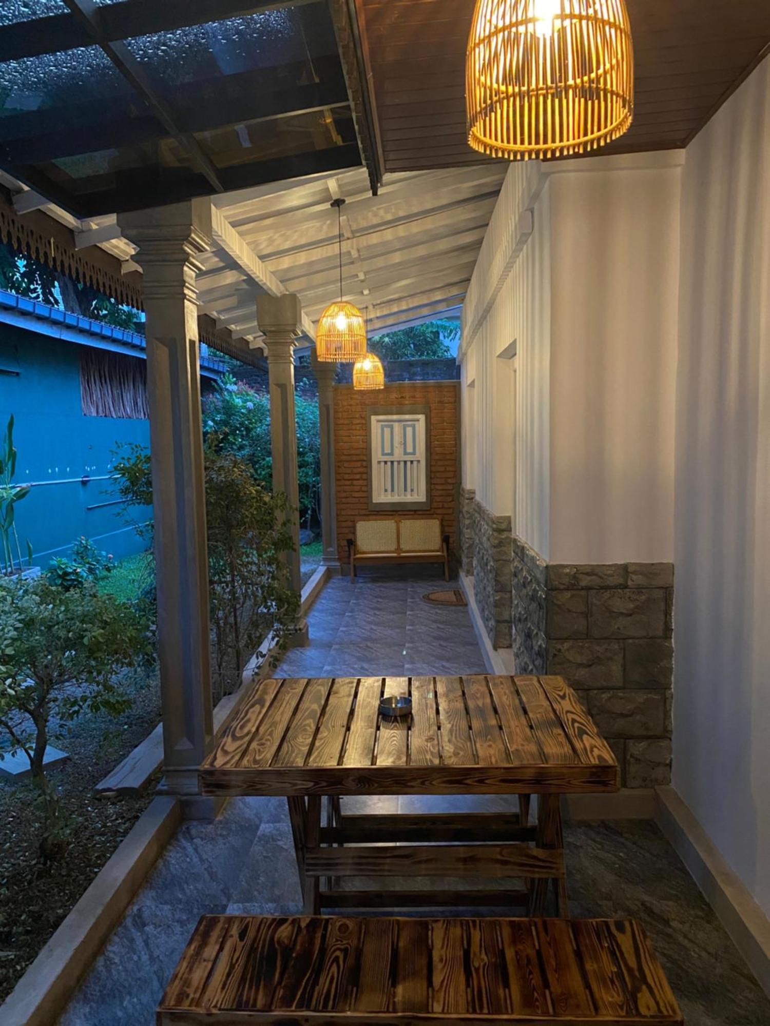 Thisu Villa ディックウェラ エクステリア 写真